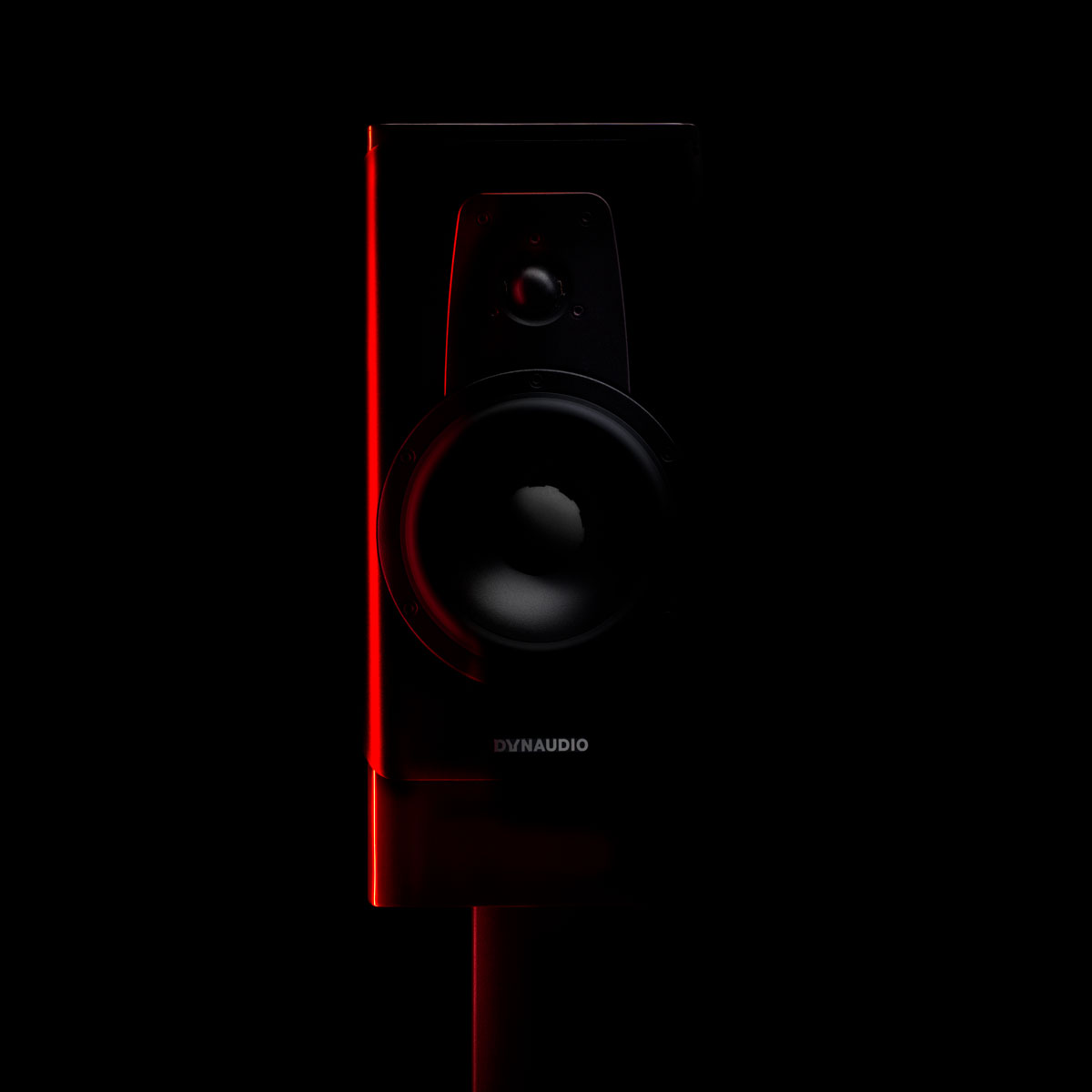 Dynaudio razkriva nove vrhunske zvočnike - Contour 20 Black Edition in Confidence 20A
