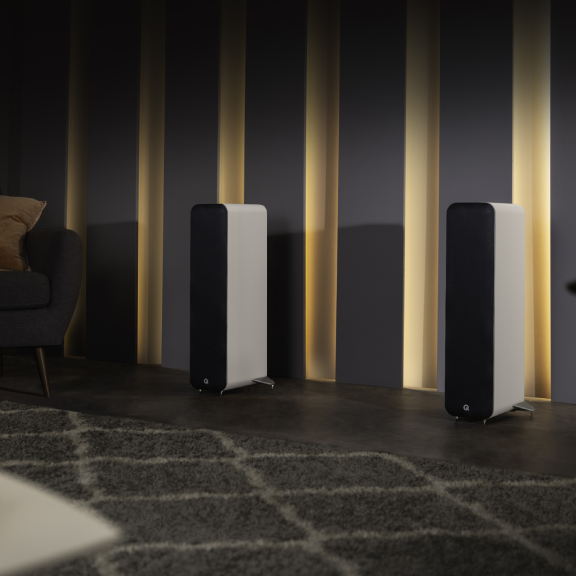 Diskretna oblika, odličen zvok: Q Acoustics predstavlja avdio sistem M40