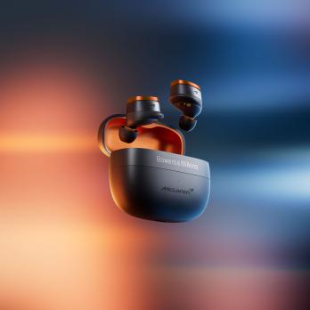 Podarjamo kapo McLaren/Bowers & Wilkins ob nakupu slušalk Pi8 McLaren Edition