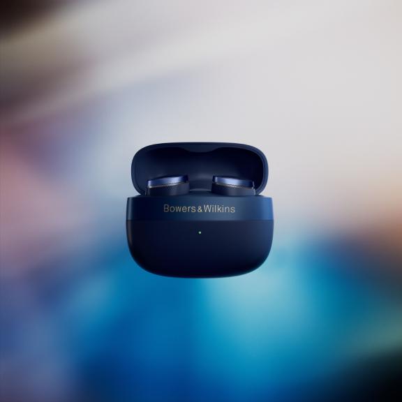 Bowers & Wilkins predstavlja Pi6 i Pi8, slušalke ki bodo transformirale premium prenosno poslušanje